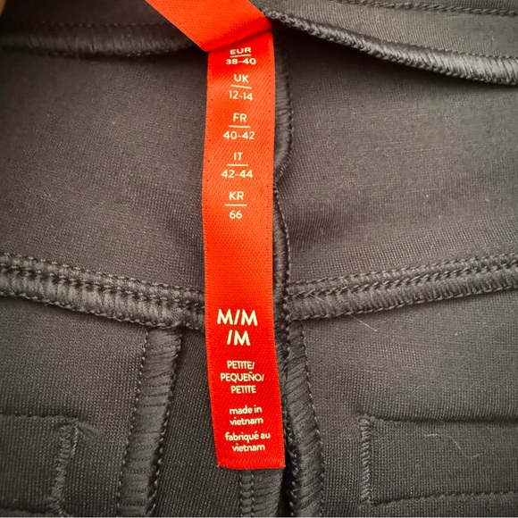 Spanx Supersmooth Perfect Fit Ponte Flare Pant in Navy NWT - Picture 13 of 16